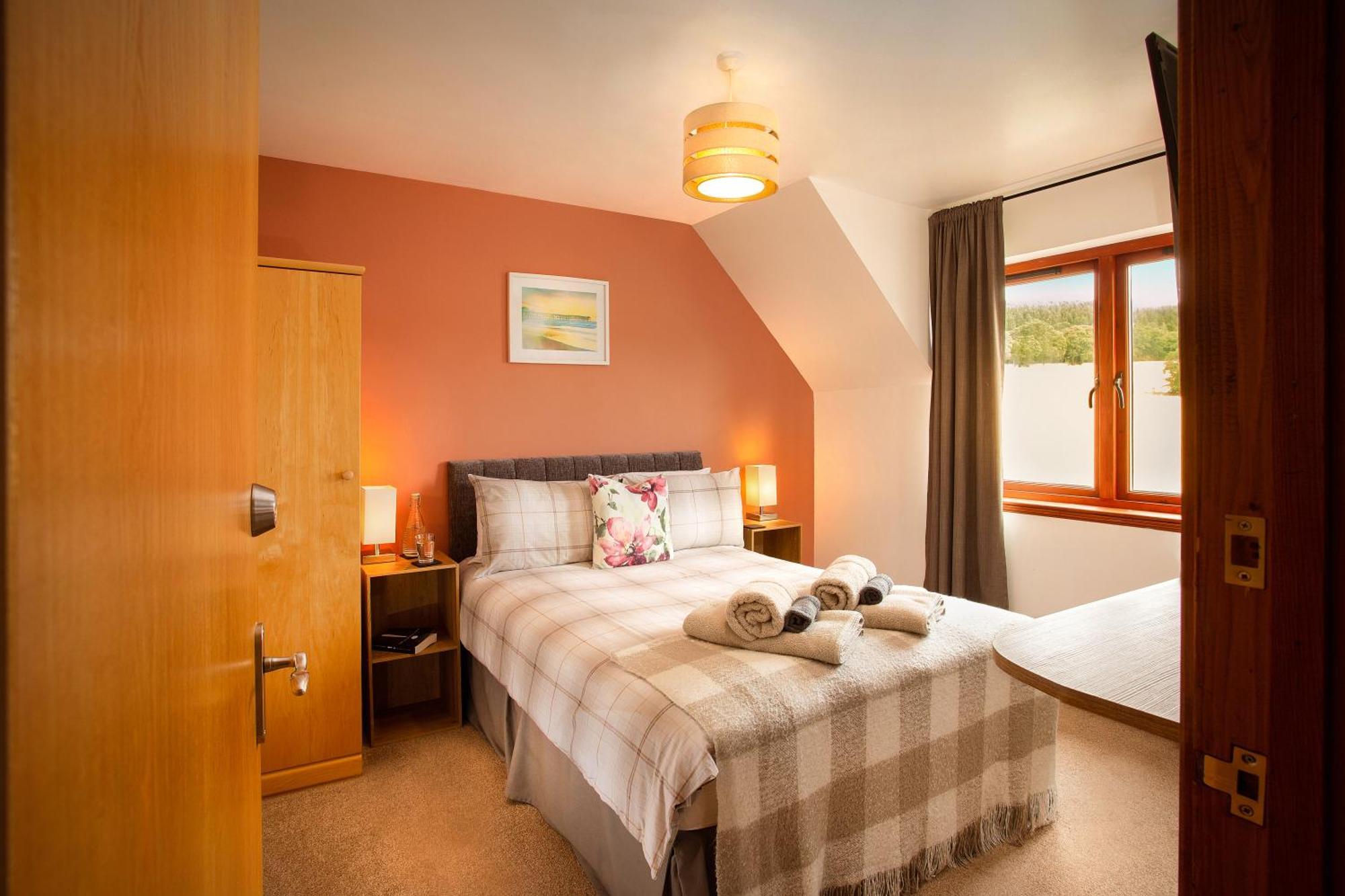 Beechwood Lodge Guesthouse Alness Exteriör bild