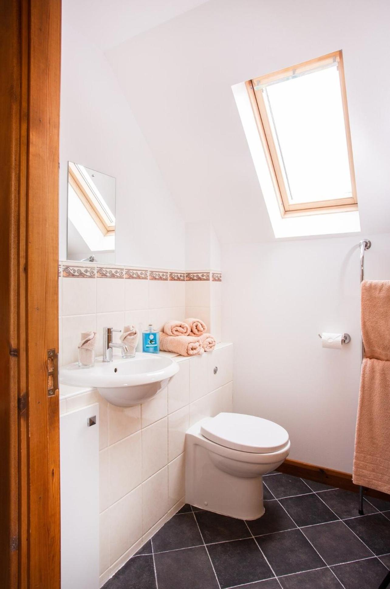 Beechwood Lodge Guesthouse Alness Exteriör bild