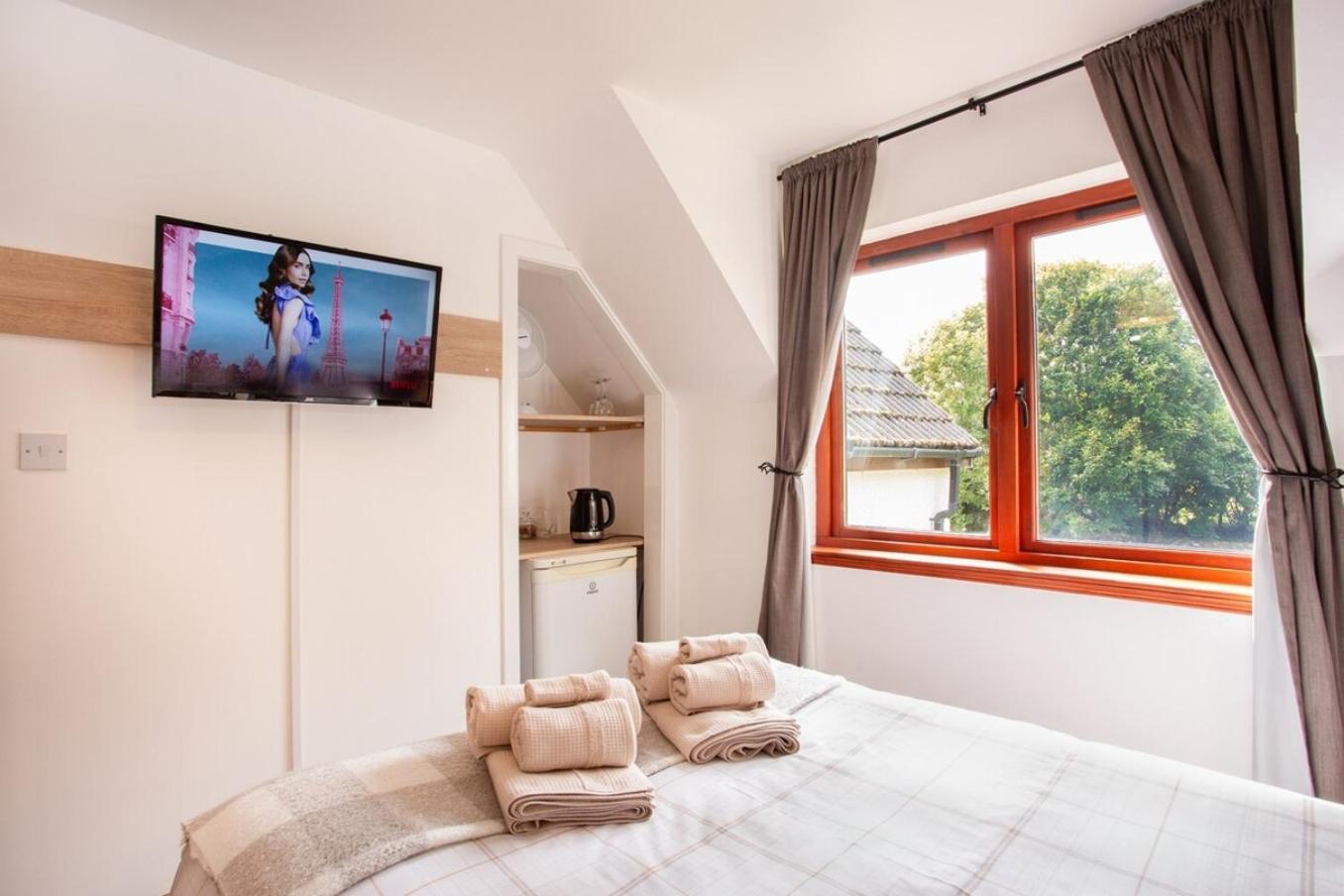 Beechwood Lodge Guesthouse Alness Exteriör bild