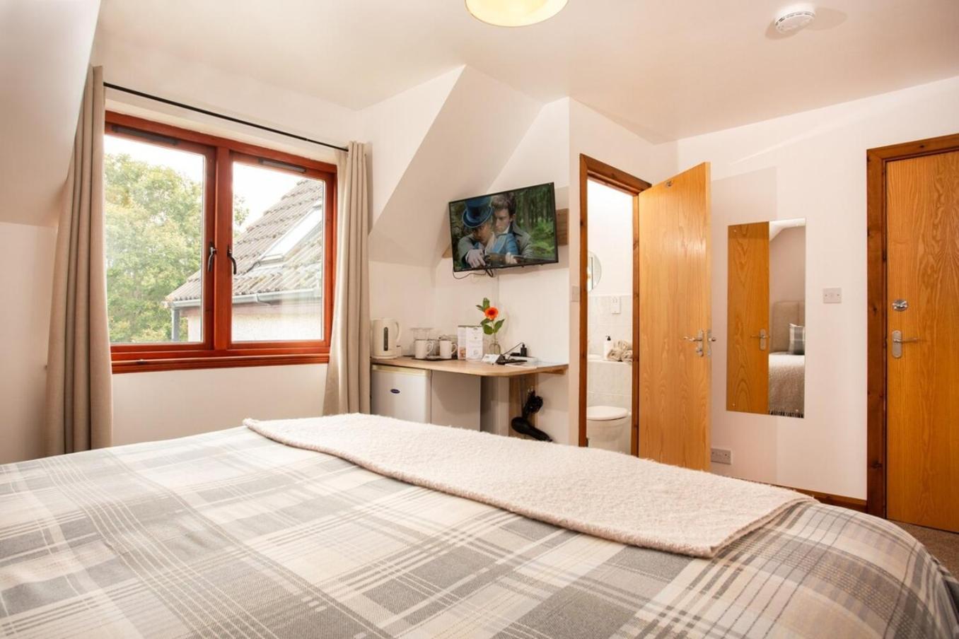 Beechwood Lodge Guesthouse Alness Exteriör bild